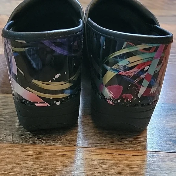 Dansko Multi Brush Stroke Patent - Picture 3 of 7